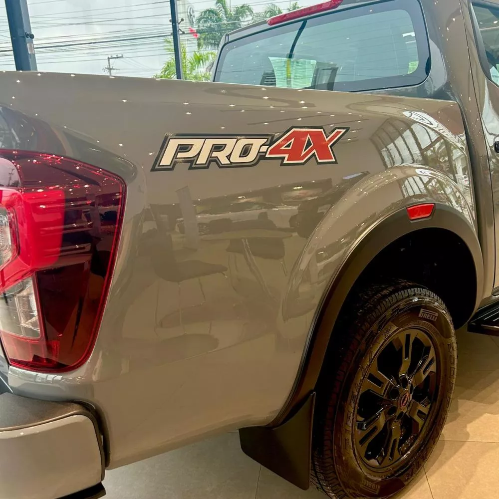 Nissan Frontier Pro4X 2026