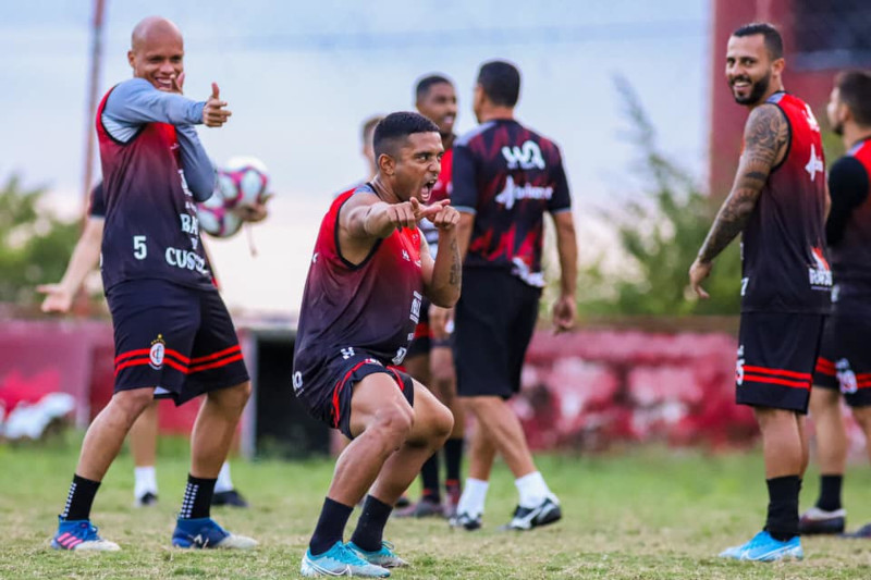 Motivado, Campinense busca G2 contra o líder Botafogo-PB