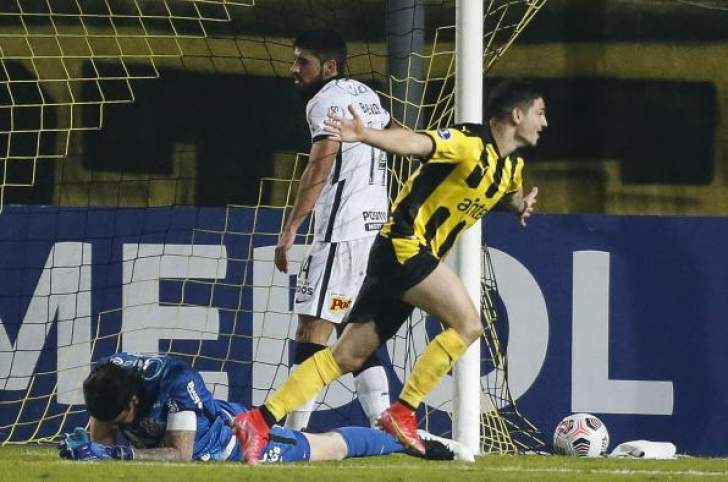 SUL-AMERICANA: Corinthians cai de 4; Grêmio e Bahia vencem e lideram