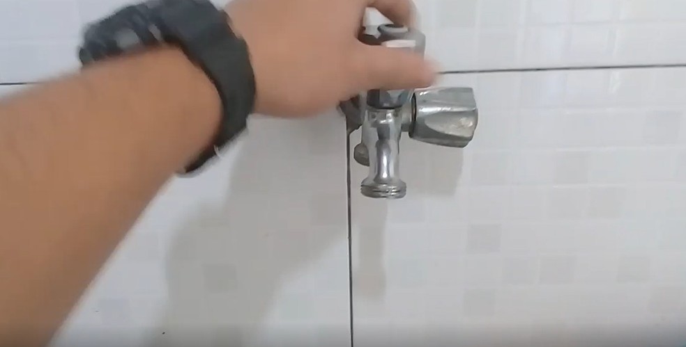 Moradores do Bairro dos Estados em Patos denunciam falta d’água. Em Nota Cagepa explica. Veja