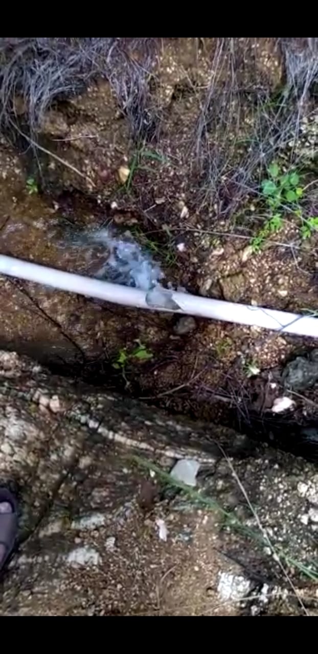 Dois vazamentos de água foram encontrados no Bairro dos Estados. Problemas já foram solucionados pela Cagepa;