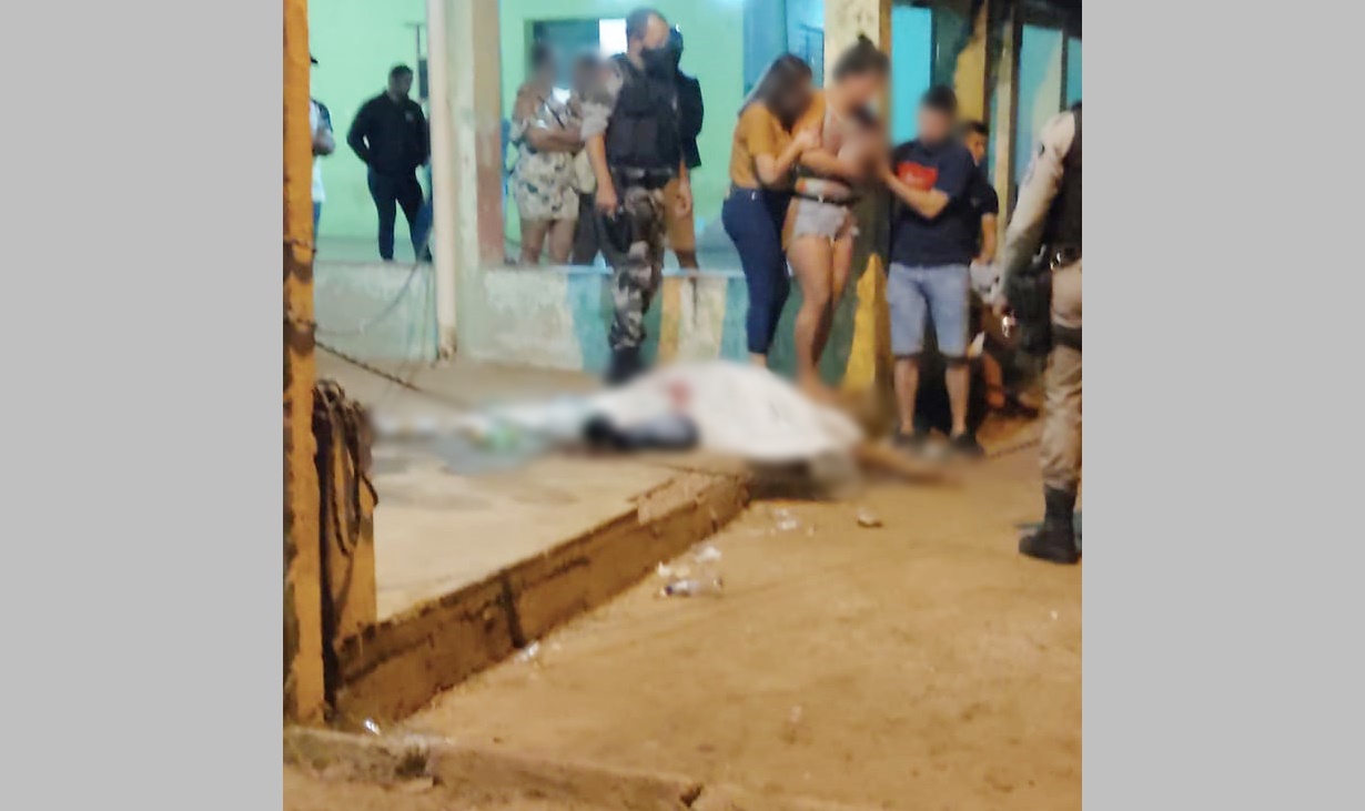 Após tiroteio, homem de Santa Terezinha-PE é morto na Vila Delmiro Barros em Água Branca-PB