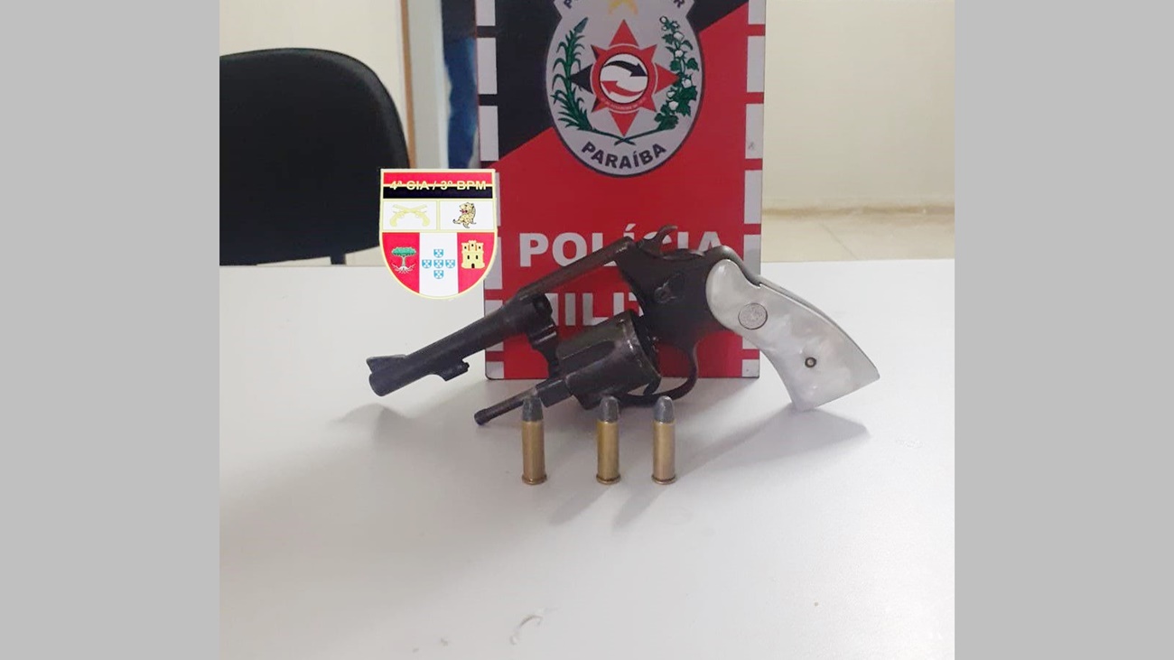 Policia Militar apreende arma de fogo com adolescente na cidade de Desterro-PB