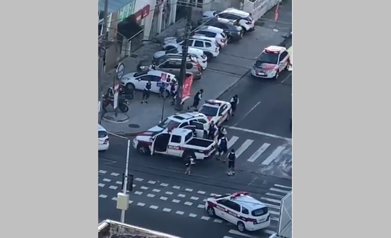 Sequestrador que fez mulher refém dentro de carro em JP morre no Hospital