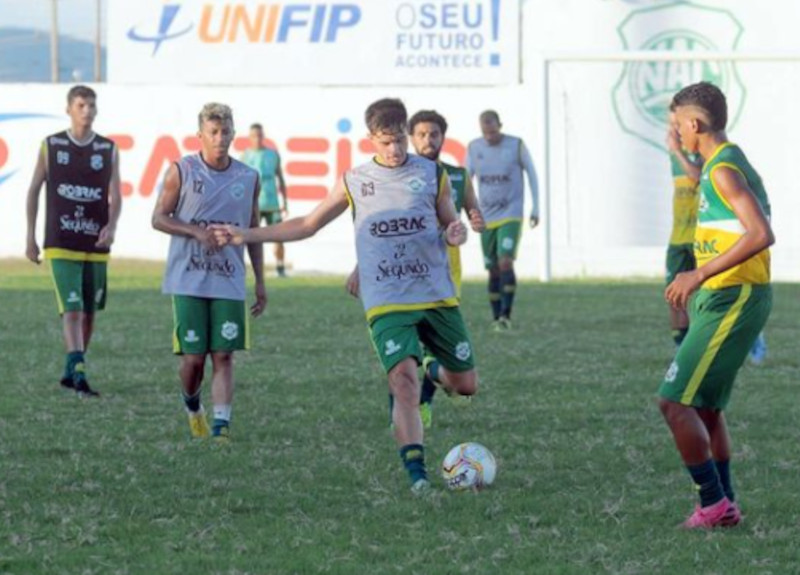 Ameaçado de degola, Nacional encara o classificado Botafogo-PB no Marizão