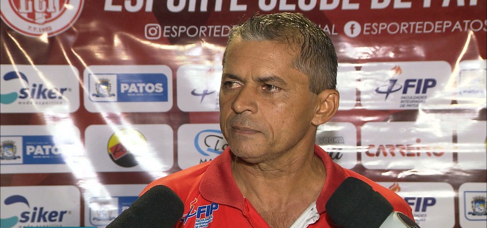 Marcos Nascimento comanda mais uma vez o Esporte de Patos na segunda divisão do Paraibano