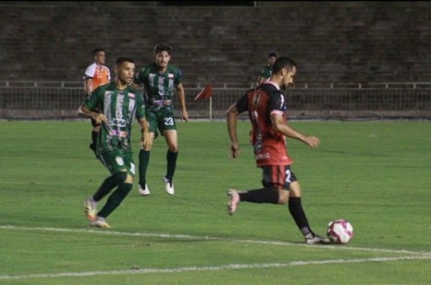 Sousa vence São Paulo e toma liderança do Botafogo-PB no Paraibano