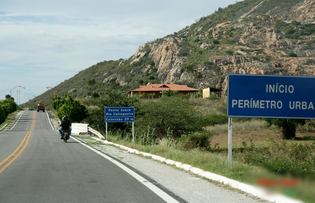 Homem faz gestos obscenos e persegue mulheres em Catingueira, denuncia moradora