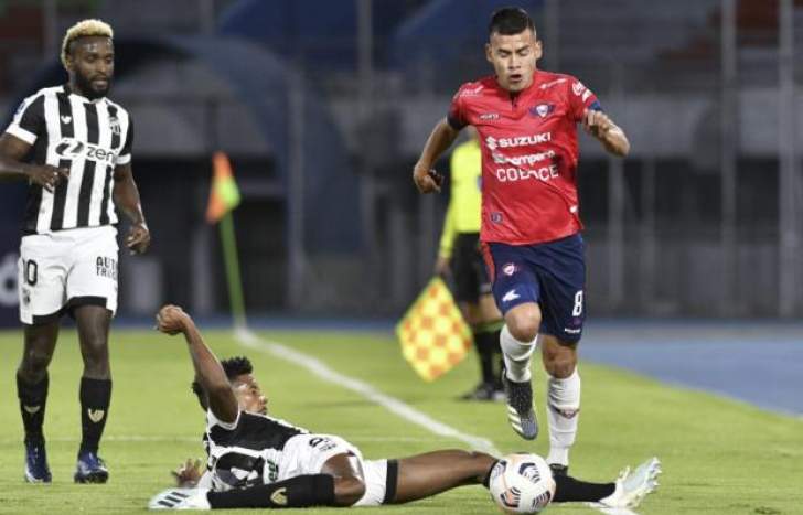 SUL-AMERICANA: Ceará ‘pipoca’, Furacão goleia e Grêmio empata