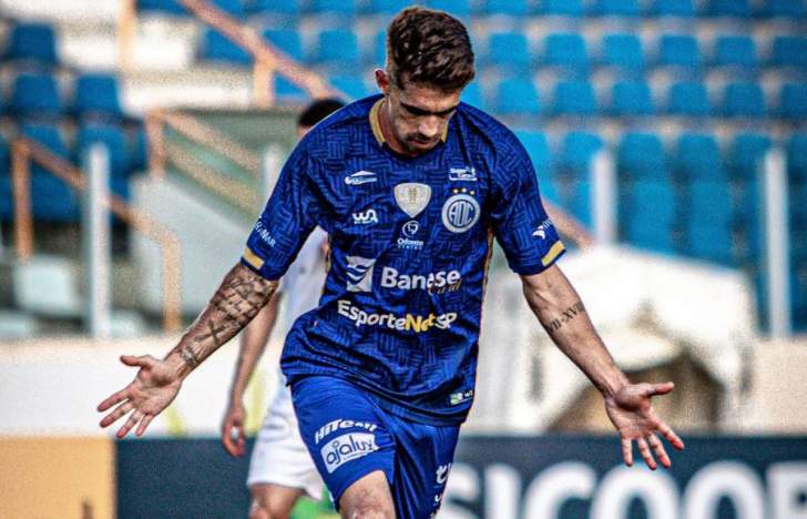 SÉRIE B: Favoritos? Cruzeiro e Vasco perdem na estreia; Coritiba bate Avaí