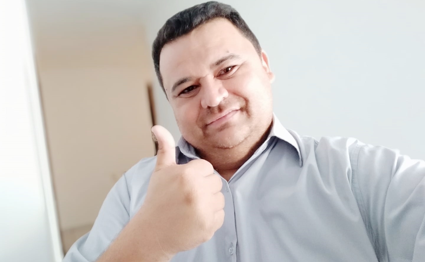 Radialista Fábio Diniz narra momento de dificuldade no tratamento da Covid, mas afirma que já está bem