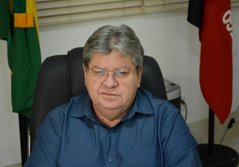 Decreto proíbe atendimento presencial em bares e restaurantes nos próximos dois fins de semana na Paraíba; veja demais medidas