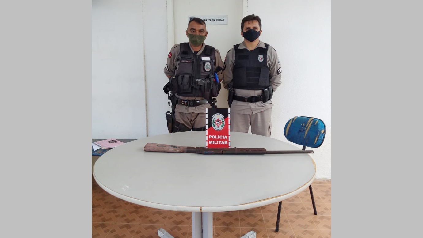 Em Areia de Baraúnas: Embriagado, homem ameaça o pai, mata cachorro a pauladas e acaba preso