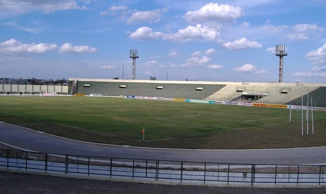 Com surto de Covid-19 no elenco, Treze estreia na Série D recebendo o ABC-RN