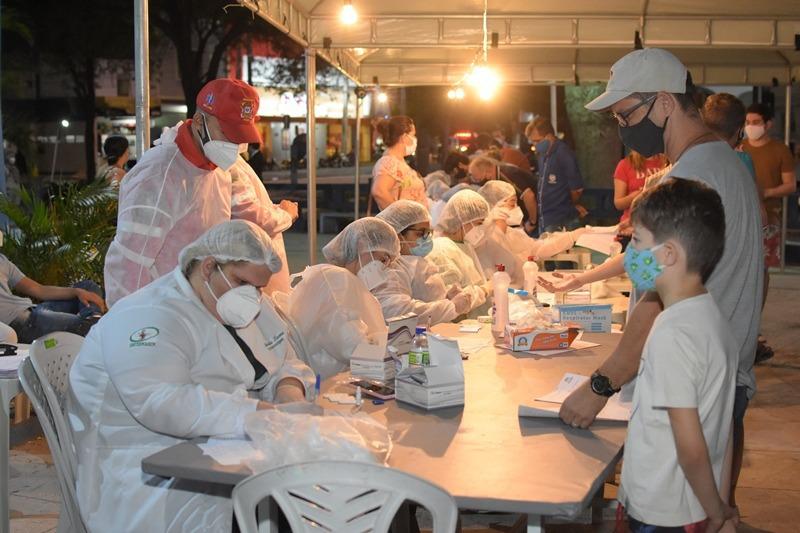 Patos realiza testagem aberta na praça Getúlio Vargas, nesta quinta (10)