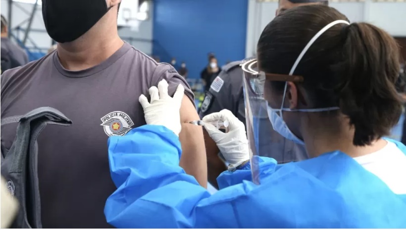 Policial Militar de Destacamento pertencente ao 3º BPM cobra imunização contra a covid-19. Veja