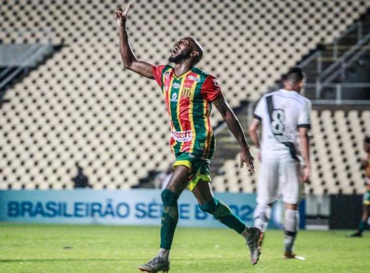 SÉRIE B: Timbu 100% despacha o Bugre e lidera. Bolívia Querida derruba Macaca aos 49