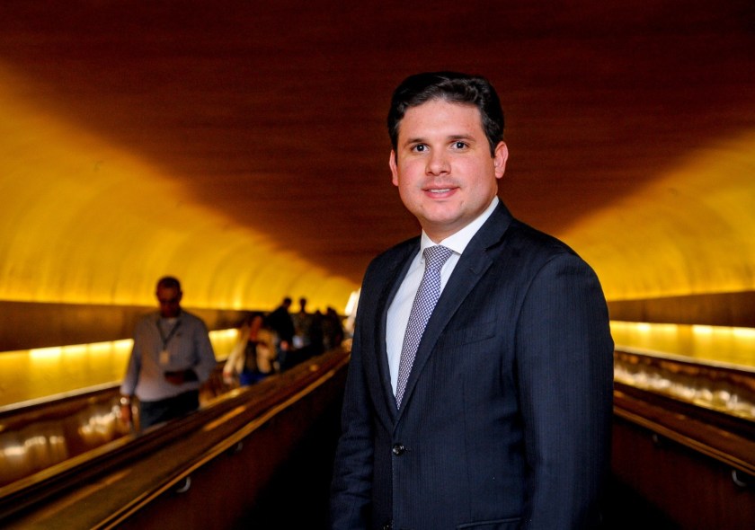 Câmara aprova pedido de Hugo Motta para apreciação urgente do PL de Cássio que moderniza o SUS