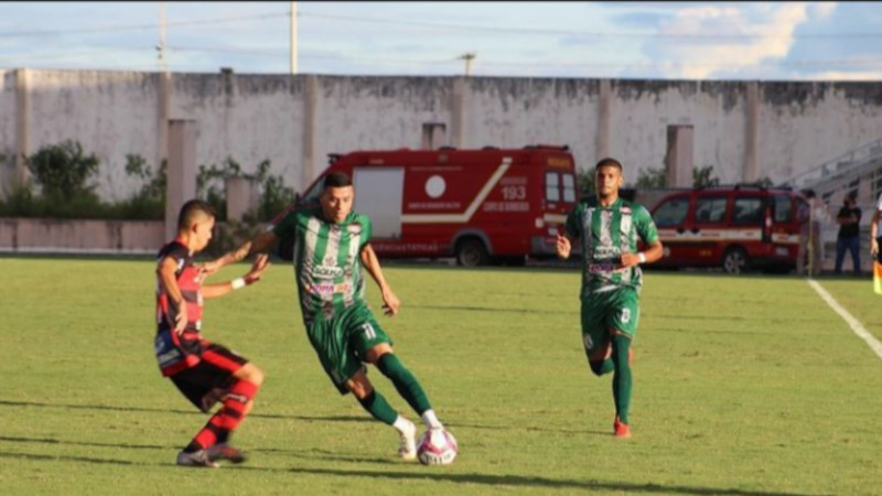 Campinense vence Sousa e abre vantagem na disputa do título estadual
