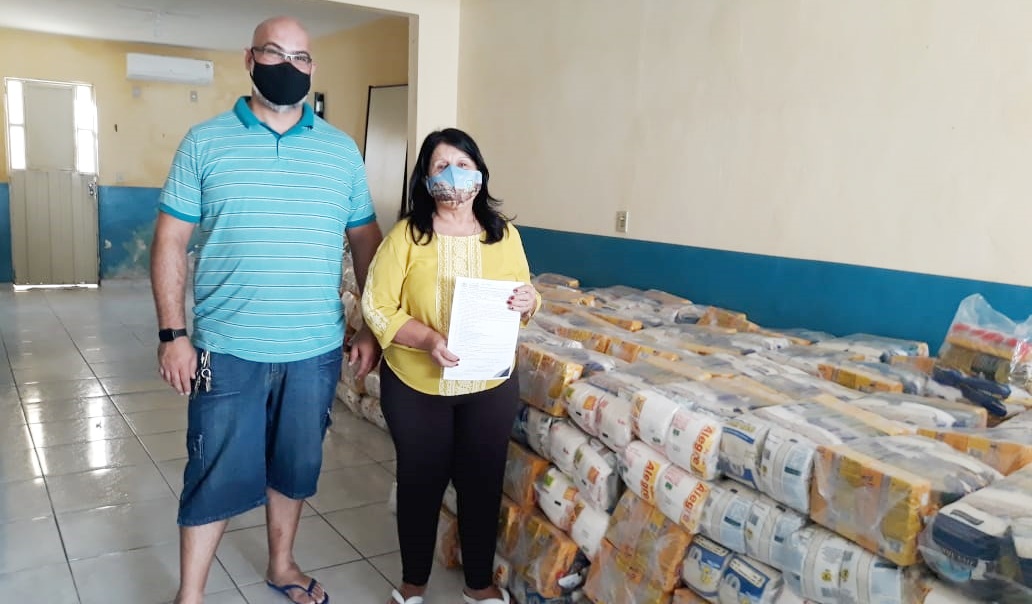 Prefeitura de Mãe d’Água inicia entrega de cestas básicas à população