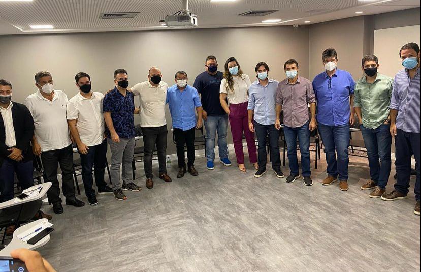 Oposição se reúne e decide pelo nome de Romero Rodrigues como candidato ao Governo do Estado em 2022