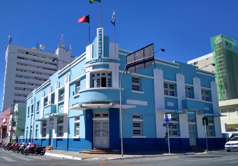 Atendimento na Prefeitura de Patos ocorre de forma on-line ou por agendamento. Veja os canais