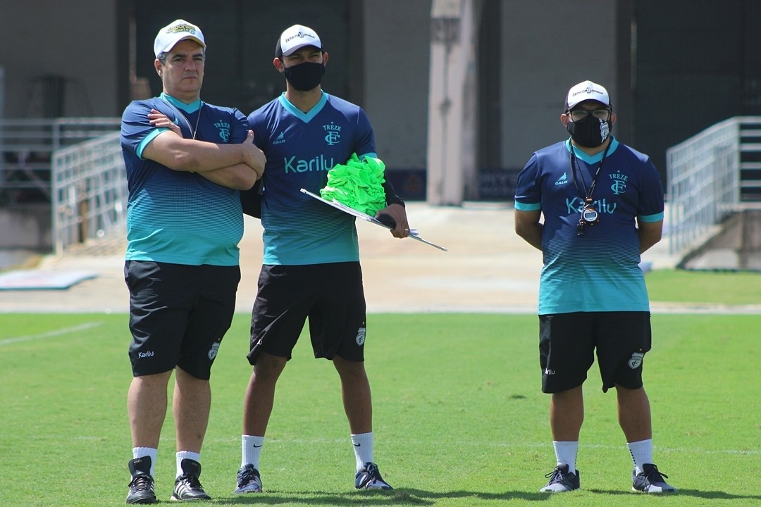 Treze paga parte dos salários atrasados e fala em reforços