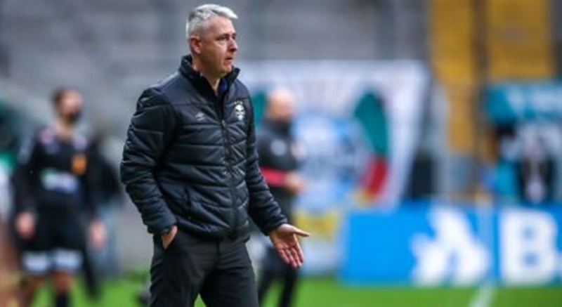 Grêmio anuncia demissão de Tiago Nunes