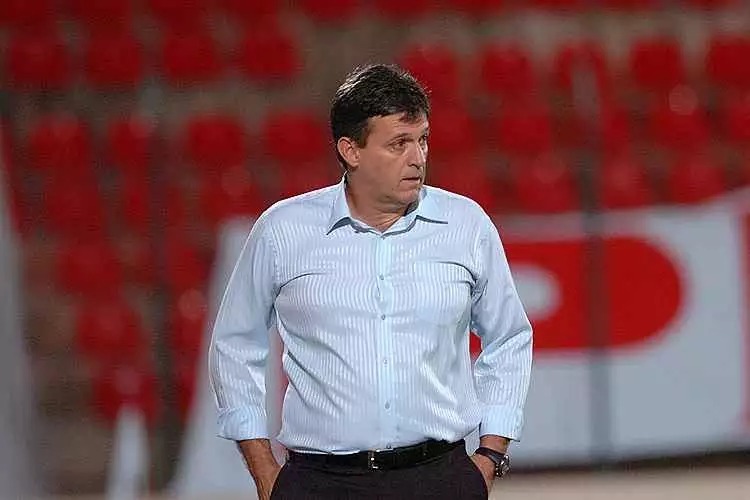 Novo treinador do Treze aposta na experiência para levar time à Série C