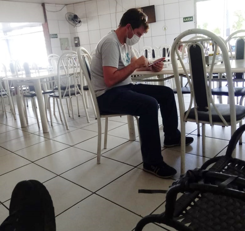 Gerente de restaurante de Patos divulga foto e diz que também foi vítima de suposto golpista do correspondente bancário de Patos