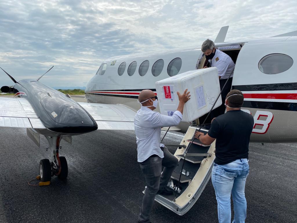 Patos recebe cerca de 7 mil doses de vacinas contra a covid-19 nesta sexta-feira (09)