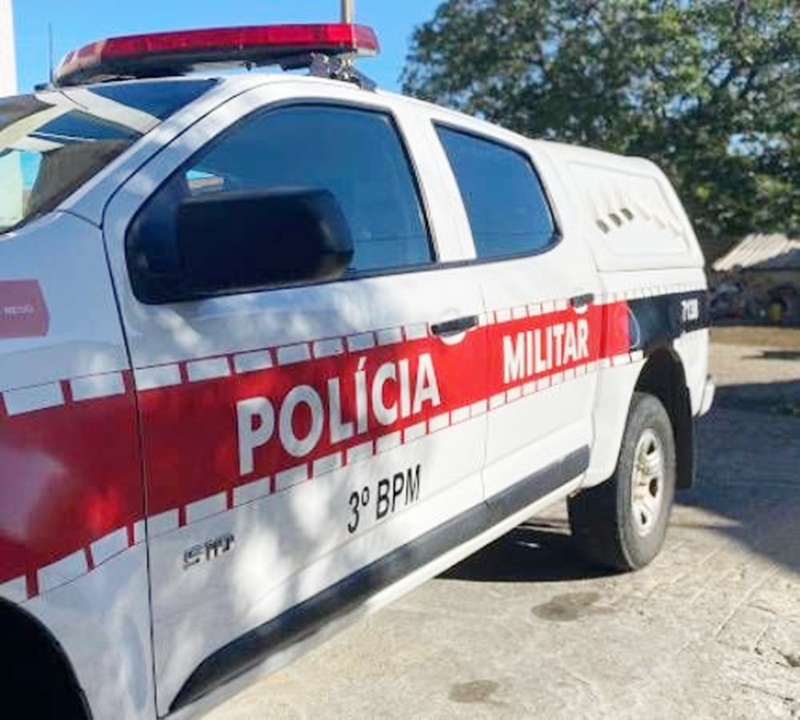 Homem agride clientes de estabelecimento comercial em Patos e acaba preso na tarde deste sábado (10)