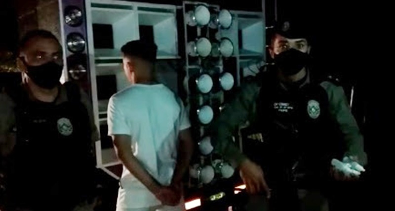 Polícia interrompe evento com mais de 1.000 pessoas no Sertão