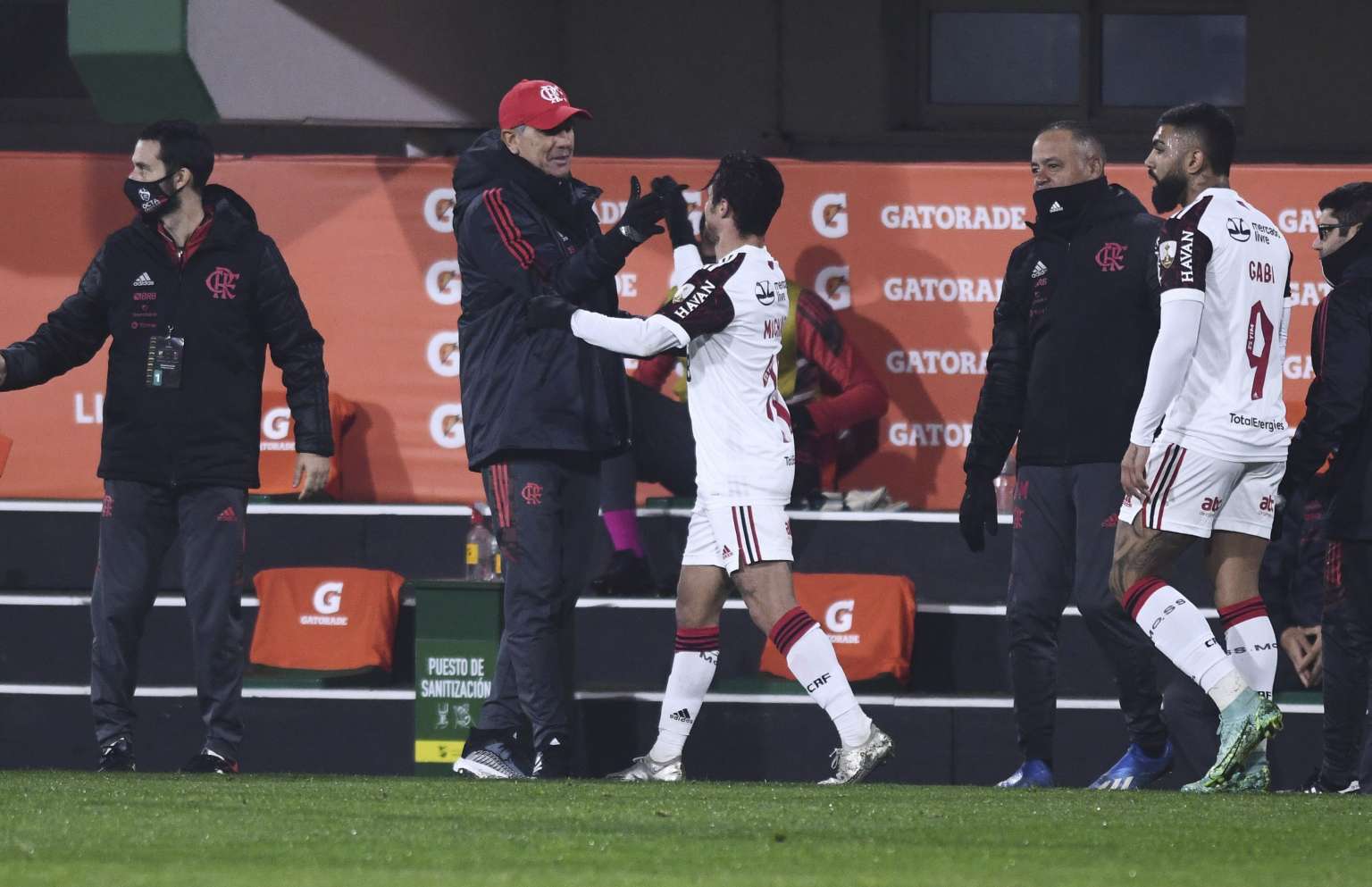 LIBERTADORES: Palmeiras e Flamengo vencem fora e se aproximam das quartas de final