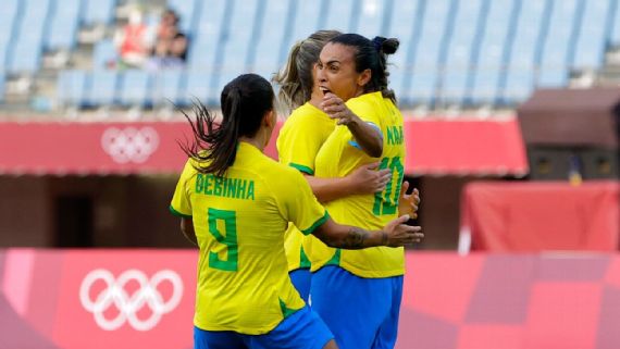 Olimpíadas: Brasil goleia a China por 5 a 0 com dois de Marta e estreia com o pé direito em Tóquio
