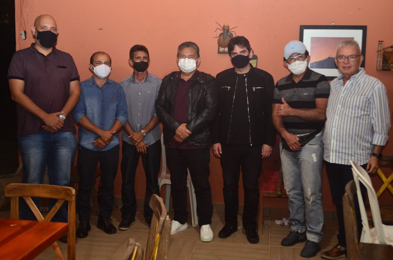 Grupo da oposição de São José de Espinharas se une em apoio a Murilo Galdino para Deputado Federal