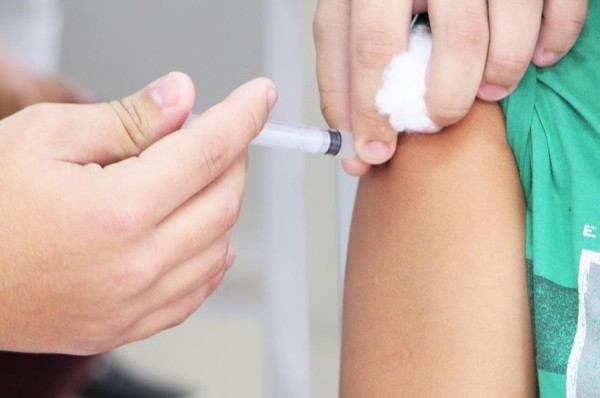 Santa Luzia vacinou 65,13% da população com a primeira dose e 13,57% com a segunda