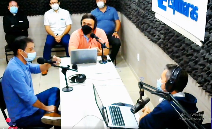 Na Espinharas: Romero se compromete a viabilizar Hospital de Trauma do Sertão em Patos e se diz contra a privatização da Cagepa. Veja