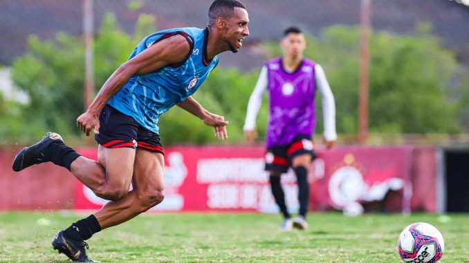 Campinense terá pelo menos três desfalques e estreia de Anselmo diante do ABC-RN