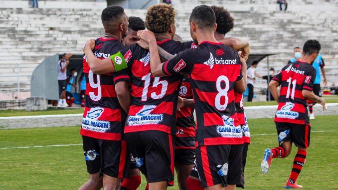 Campinense vence e Treze cede empate