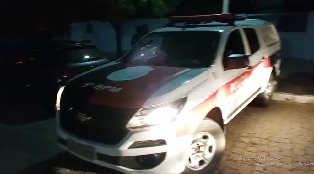 PRF divulga vídeo e mais informações sobre operação que prendeu homem que participou de assalto a residência no sertão