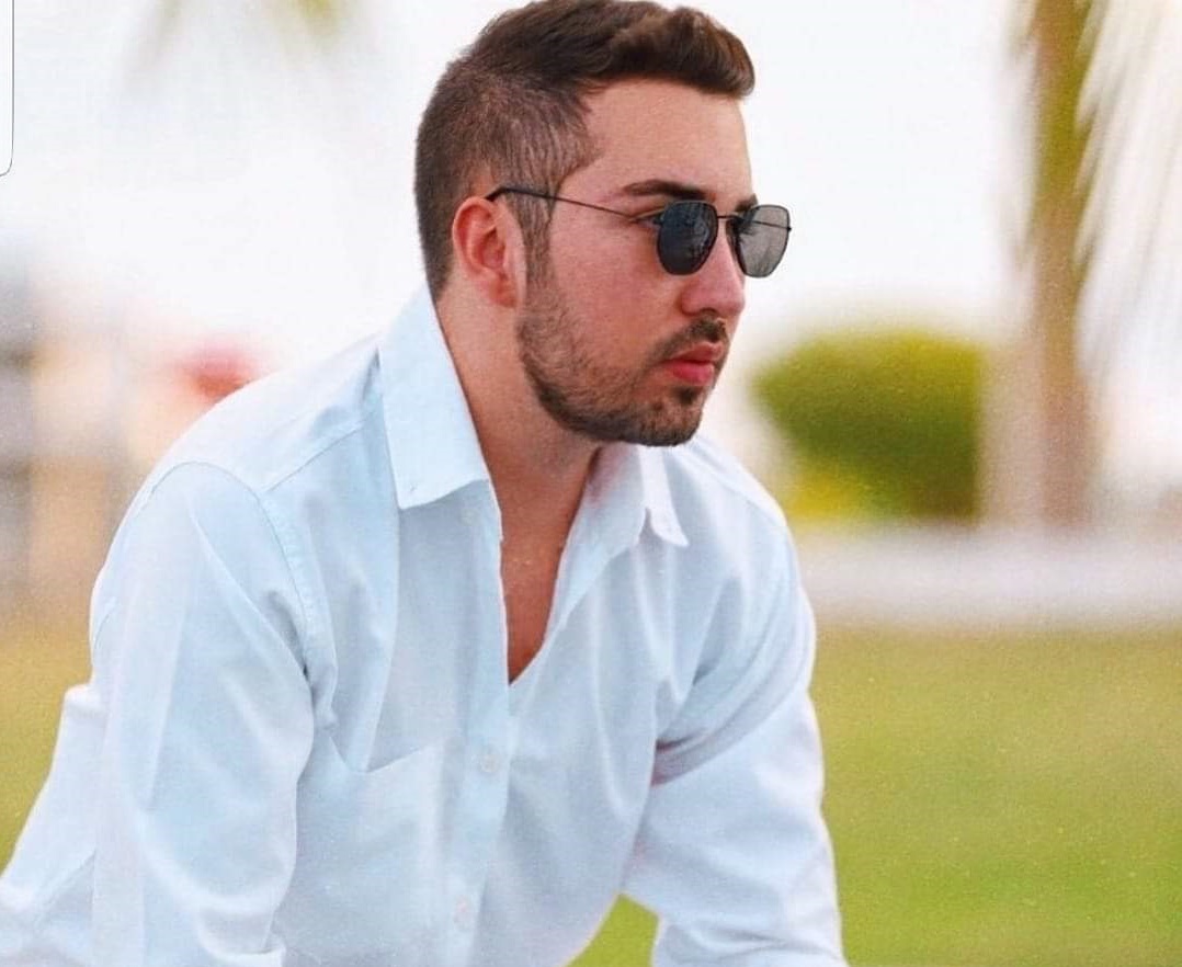 Família informa detalhes sobre sepultamento do jovem João Rocha, vítima de afogamento no fim de semana. Veja as imagens do velório