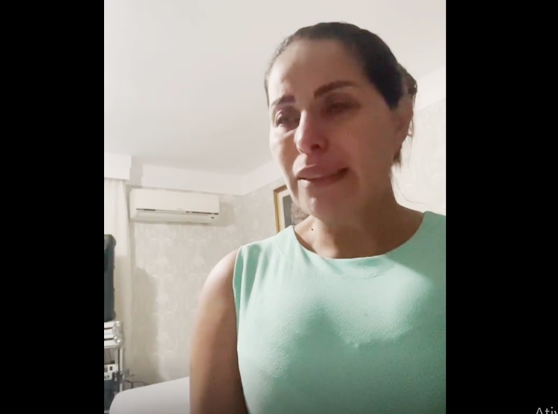 Em vídeo, Walkyria Santos faz alerta a pais sobre os efeitos negativos da Internet na vida dos jovens após perder filho. Veja