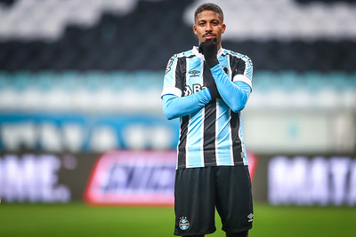 Grêmio 1 x 0 Vitória - Tricolor gaúcho aproveita Leão sem forças e domina