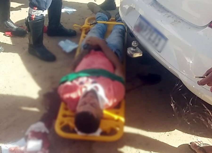 Homem é atingido com tiro na cabeça, no bairro Jatobá, na tarde desta sexta-feira (06) em Patos