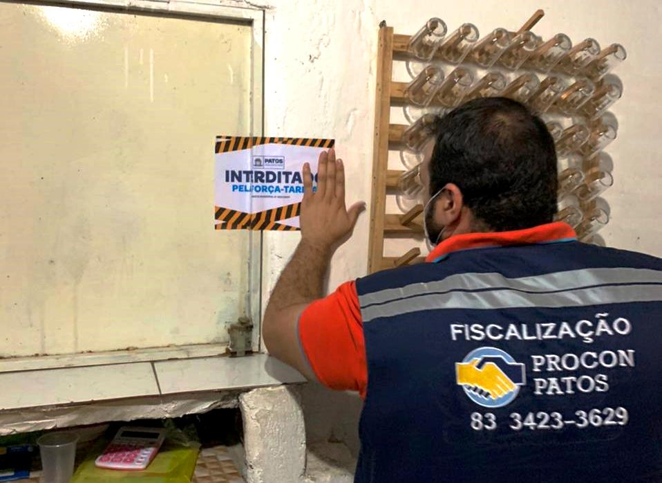 Força-tarefa interdita dois estabelecimentos por descumprimento de medidas sanitárias previstas em decreto