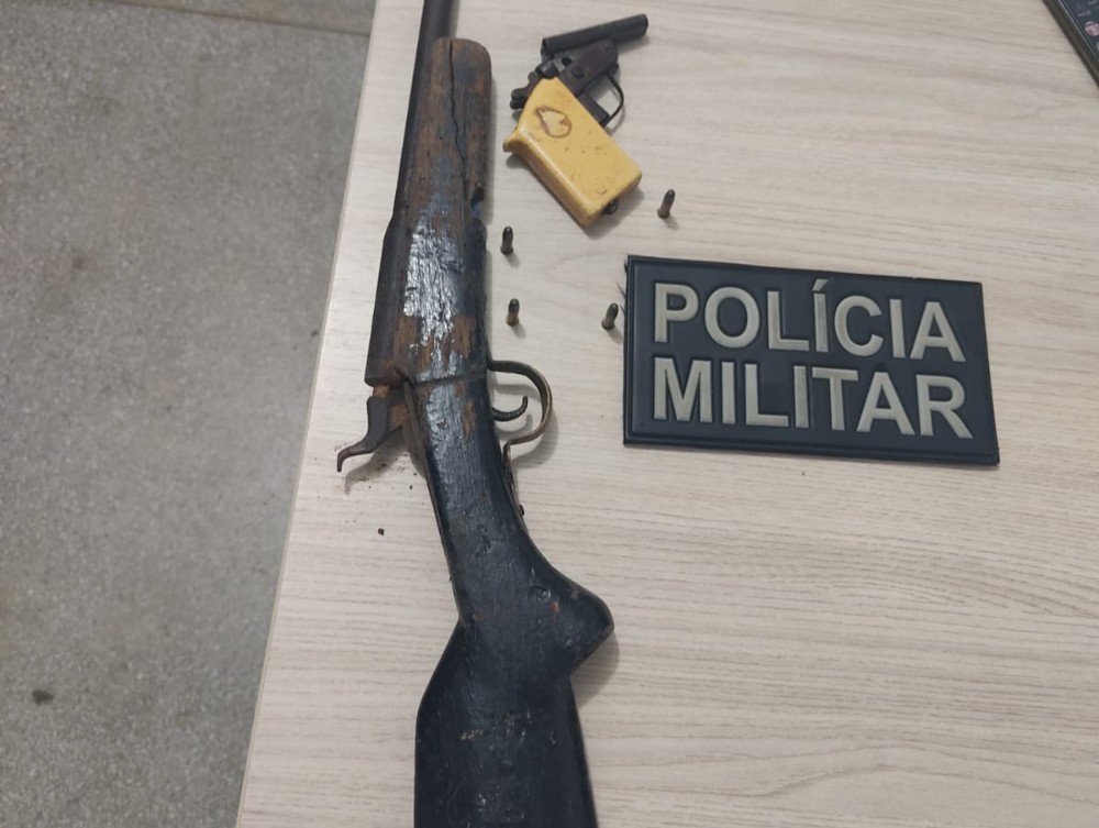 Polícia Militar apreende armas de fogo em Livramento e Matureia