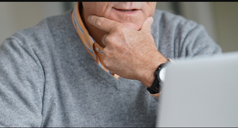 Aposentados e pensionistas do Tesouro Municipal de Patos são lembrados sobre período de prova de vida