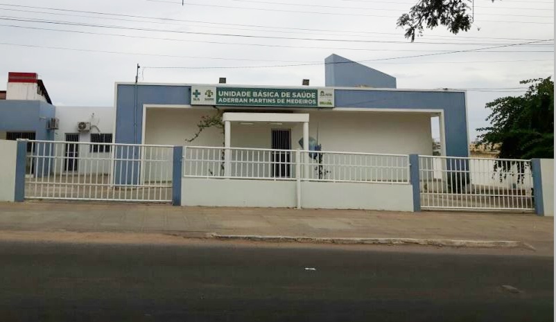 Vereador denuncia descaso na UBS Aderban Martins, em Patos: “enfermeiras estão limpando a UBS”
