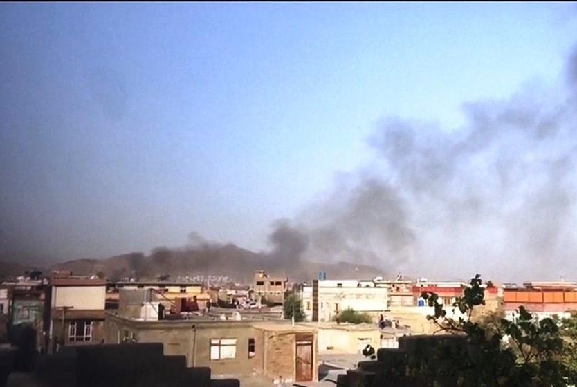 EUA atacam integrantes do Estado Islâmico em Cabul e matam homem bomba neste domingo (29)